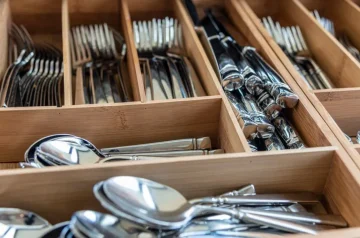 How to Pack Silverware for Moving: Expert Tips for Safe and Efficient Packing