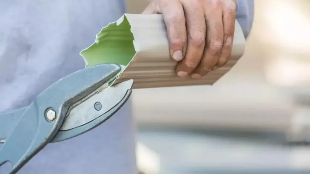 How to Cut Aluminum Rain Gutters: A Step-by-Step Guide for DIY Installation


