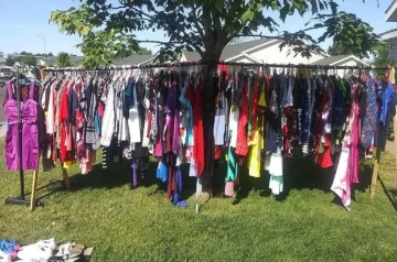 Expert Tips for Hanging Clothes at Your Yard Sale: Boost Sales with Effective Display Techniques